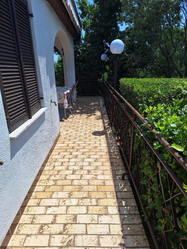 Krk Apartmani Pepina Pinezići Exterior foto