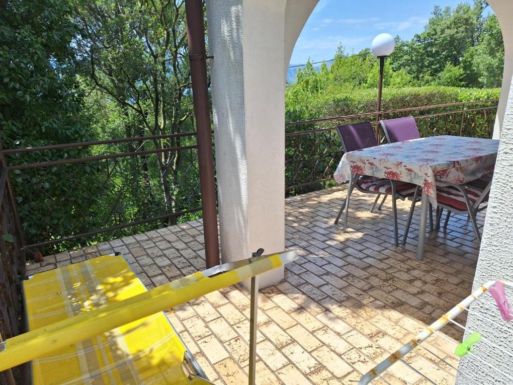 Krk Apartmani Pepina Pinezići Exterior foto